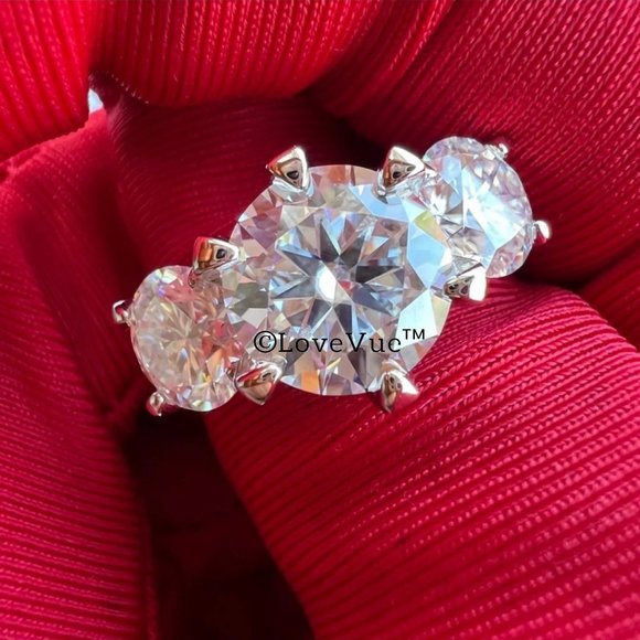 Certified 5ct. t.w. Diamond Three-stone Brilliant Cut Engagement Ring - Picture 1 of 16